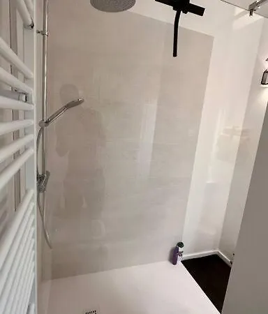 Mini Ristrutturato Con Giardinetto